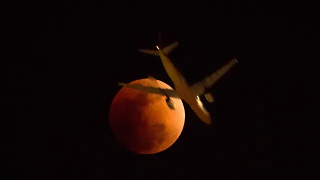 Menikmati Keindahan Supermoon dari Berbagai Negara di Dunia