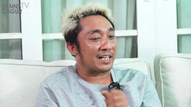 Amed Gorafu, pencipta lagu Ayya dari Fajar Sadboy. (YouTube Denny Cagur TV)