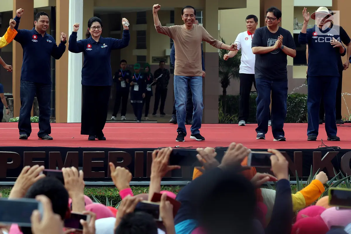 Presiden Jokowi Senam Bareng Warga Kota Tangerang