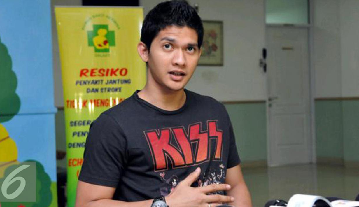 Iko Uwais dibilang berhasil menjadi aktor yang jago silat di Merantau dan The Raid. Iko Uwais sebelum merambah dunia film adalah seorang atlet Pencak silat Betawi. Namanya kini juga mulai dikenal hingga dunia Internasional. (Liputan6.com/Panji Diksana)