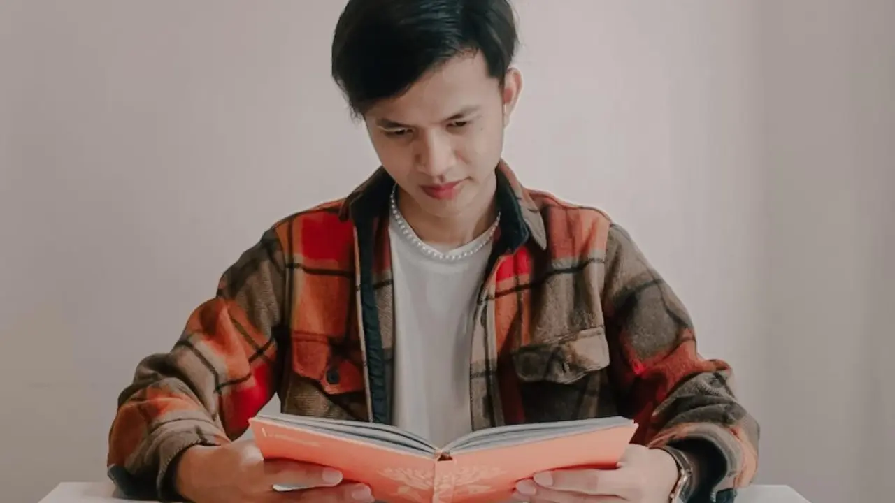 Valldy juga bercita-cita mengurangi angka pengangguran di Indonesia dengan membuka lapangan pekerjaan melalui digital entrepreneur.