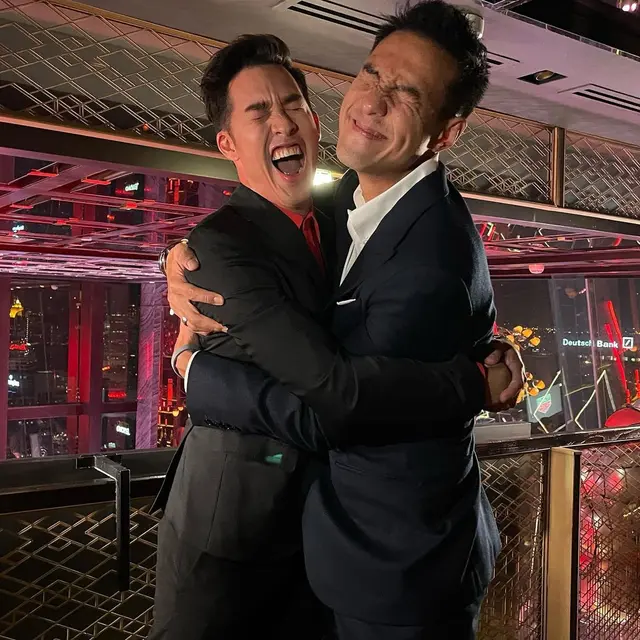 VJ Daniel Mananta dan VJ Utt Panichkul reuni di Thailand (Foto: Instagram @whatheutt)