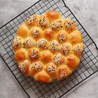 ilustrasi roti chigiri/Rosdaniar/Shutterstock