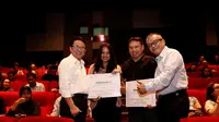 Pada kesempatan tersebut, Prudential Indonesia mengumumkan pemenang kompetisi jurnalistik sekaligus nonton bareng dengan rekan media