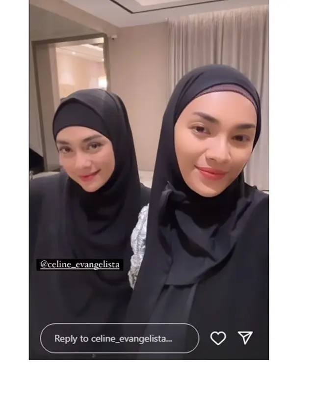 7 Potret Artis Datangi Rumah Duka untuk Tahlilan Stevie Agnecya, Tetap Tabah