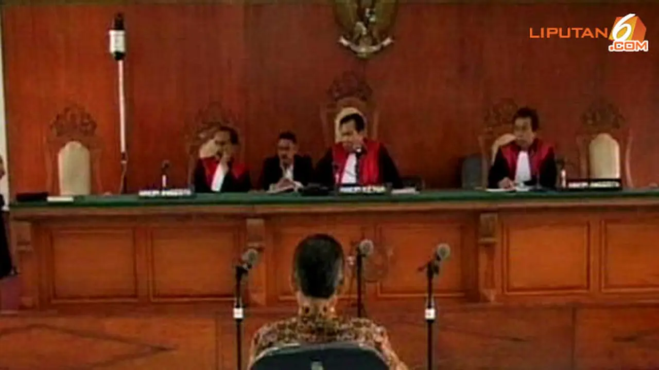 hakim-131126a.jpg