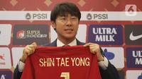 Pelatih asal Korea Selatan sangat diharapkan mampu membawa transformasi bagi skuad Garuda yang terus menghadapi tantangan berat di kancah internasional. (Liputan6.com/Helmi Fithriansyah)