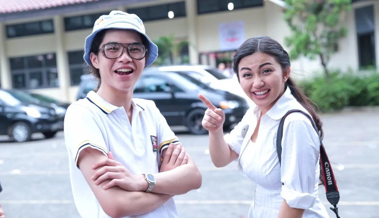 Dul Jaelani salah satu yang hadir pada perayaan ulang tahun Ariel Tatum yang ke-20. Sebagai sahabat, Dul memuji cara Ariel Tatum menggelar ulang tahun tidak berlebihan, tapi bersama anak kurang mampu. (Adrian Putra/Bintang.com)