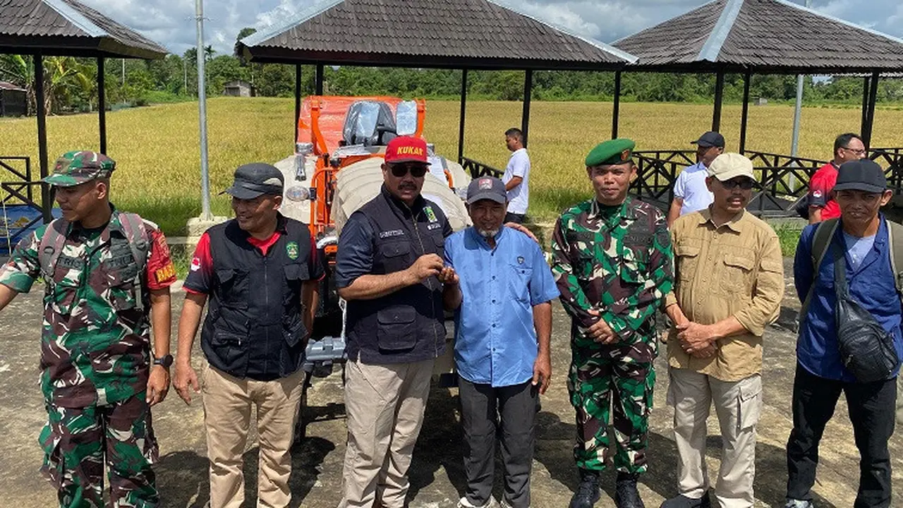 Alsintan Canggih dan Semangat Petani Muda Menggerakkan Optimalisasi Lahan Jadi Harapan Baru di Ladang Kukar