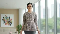 8 Model Atasan Batik Kantor 2026, Pilihan Stylish untuk Tampilan Profesional dan Tetap Elegan