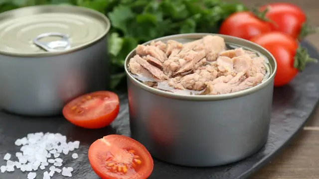 ikan tuna kaleng