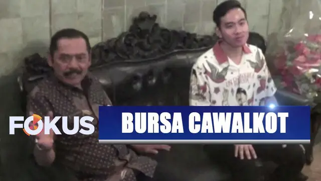 Putra sulung Presiden Jokowi, Gibran Rakabuming Raka temui Wali Kota Solo FX Rudyatmo yang juga ketua DPC PDIP Surakarta.