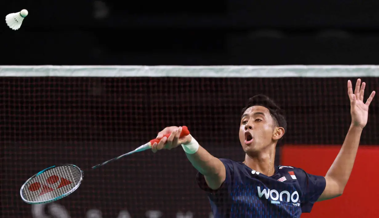 Tunggal putra Indonesia, Alwi Farhan, saat berlaga melawan Dong Tian Yao (Tiongkok) di final turnamen bulu tangkis Australia Open 2026, Sydney, pada Minggu 14 Juni 2026. (DAVID GREY/AFP)