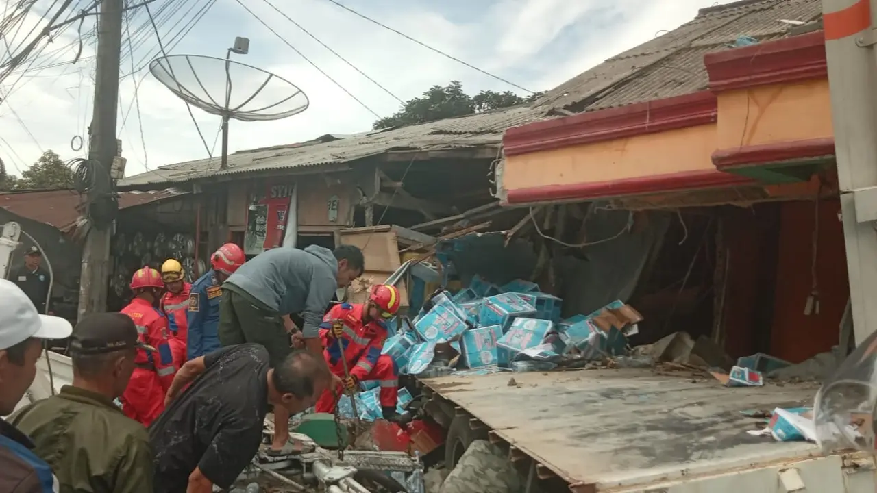 Kecelakaan Beruntun di Puncak Bogor