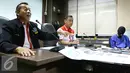 Deputi Pemberantasan BNN, Irjen Dedi Fauzi Elhakim (kiri) saat konferensi pers penangkapan HUS bandar narkoba dengan aset Rp1,5 miliar, Jakarta, Rabu (9/9/2015). (Liputan6.com/Yoppy Renato)