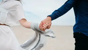 Memahami Karmic Relationship, Ada Ikatan Kuat yang Menyakitkan dalam Hubungan Cinta