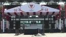 Sebuah tenda didirikan untuk kampanye akbar pasangan capres-cawapres nomor urut 02 Prabowo Subianto-Sandiaga Uno di Stadion Utama Gelora Bung Karno (SUGBK), Jakarta, Sabtu (6/4). Prabowo dan Sandiaga akan melakukan kampanye akbar di stadion GBK pada Minggu 7 April 2019. (merdeka.com/Imam Buhori)