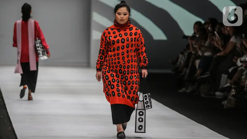 Model Disabilitas di Panggung Jakarta Fashion Week