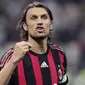 Kabar buruk kembali menimpa Serie A Italia. Legenda sekaligus petinggi AC Milan, Paolo Maldini, positif terpapar virus corona. (AP/Emilio Andreoli)