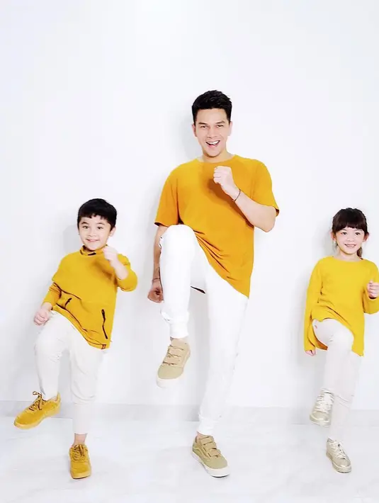 Jonathan Frizzy dan Dhena Aldhalia Devanka (Instagram/ijonkfrizzy)