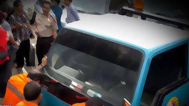 Ilustrasi derek liar