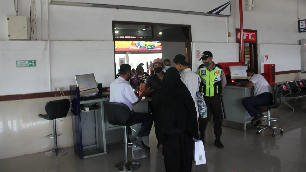 Stasiun Pasar Turi Surabaya. (Dian Kurniawan/Liputan6.com)