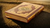 Ilustrasi Al-Qur'an. (Photo by Malik Shibly on Unsplash)