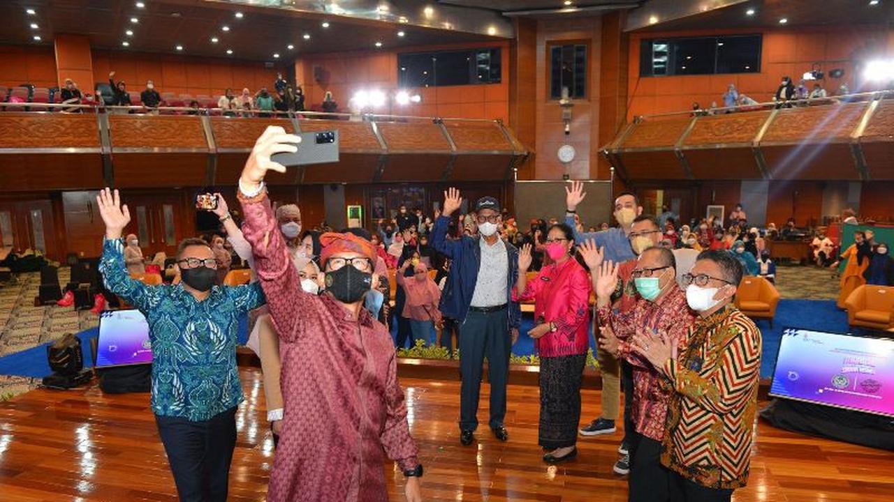 Kolaboasi Akademi InspiRadzi berkolaboraksi dengan Kemenparekraf untuk Membantu Usahawan Baru