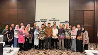 Ketua Harian DPP Partai Gerindra Sufmi Dasco Ahmad saat bertemu keluarga korban dan aktivis 98. (Dok. Instagram @sufmi_dasco)