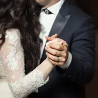 ilustrasi pasangan menikah/Photo by Alvin Mahmudov on Unsplash