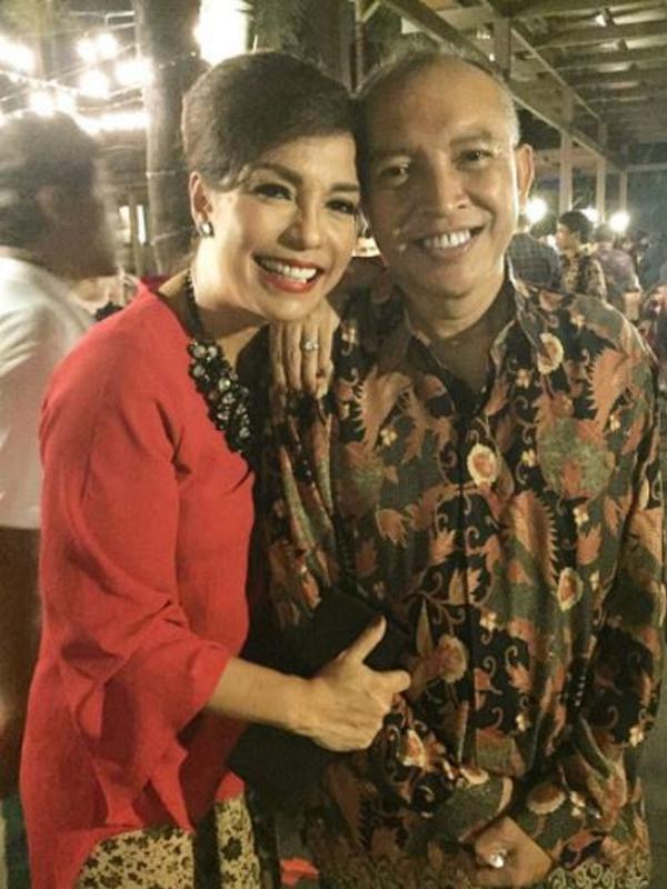 Soraya Haque dan suami, Ekki Soekarno (Instagram/@sorayahaque)