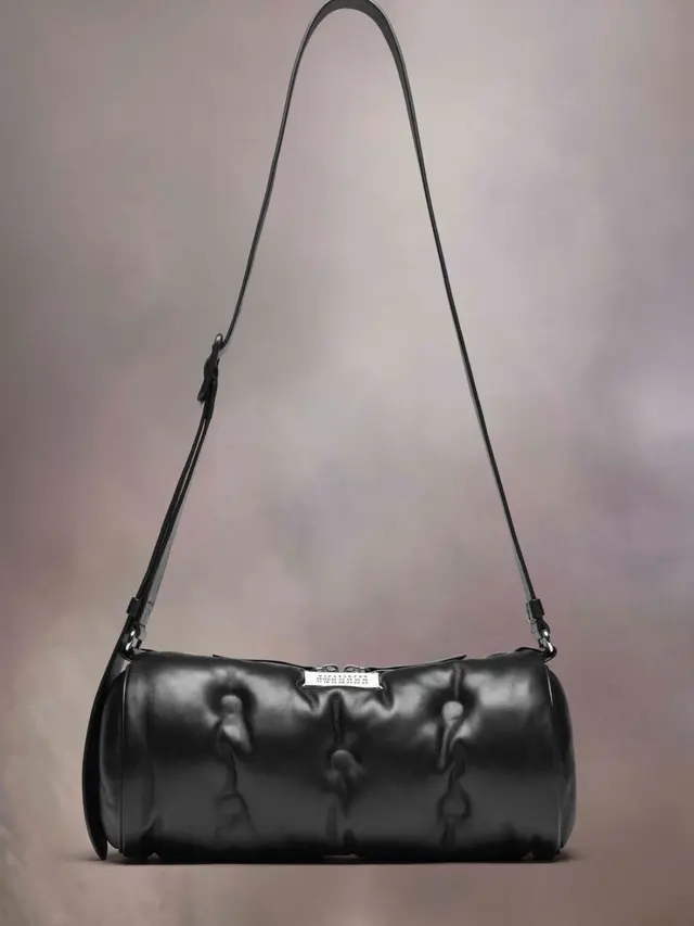 Tas model bantal Maison Margiela. dok. Maison Margiela