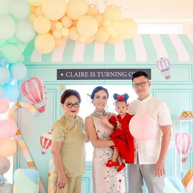 7 Momen Ulang Tahun Pertama Anak Shandy Aulia, Pakai Tema Imlek