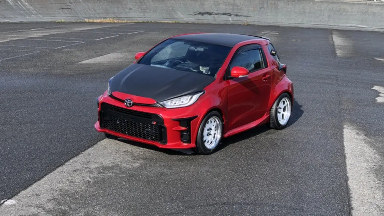 Modifikasi Toyota iQ menjadi GR Yaris mungil (Carscoops)
