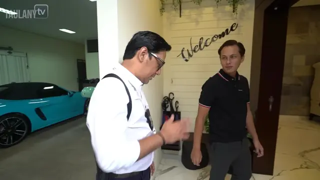 Potret Ruang Tamu Rumah Andhika Pratama dan Ussy Sulistiawaty