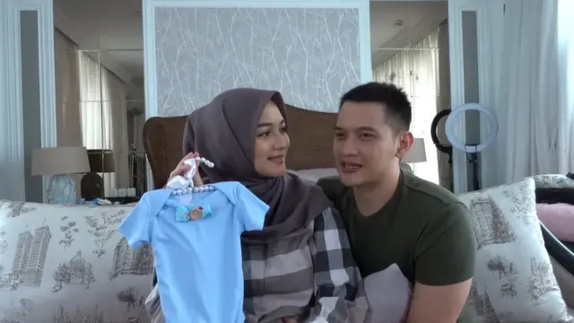Penuh Kebahagiaan, Ini 6 Momen Citra Kirana Umumkan Jenis Kelamin Buah Hati