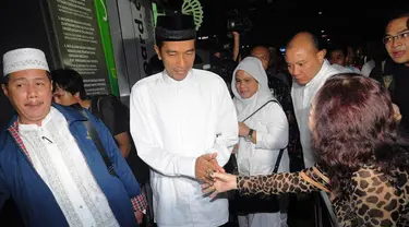 Setelah merampungkan berbagai agenda kampanye, Capres Jokowi pergi menunaikan umrah, Minggu (07/07/14) (Liputan6.com/Faizal Fanani)