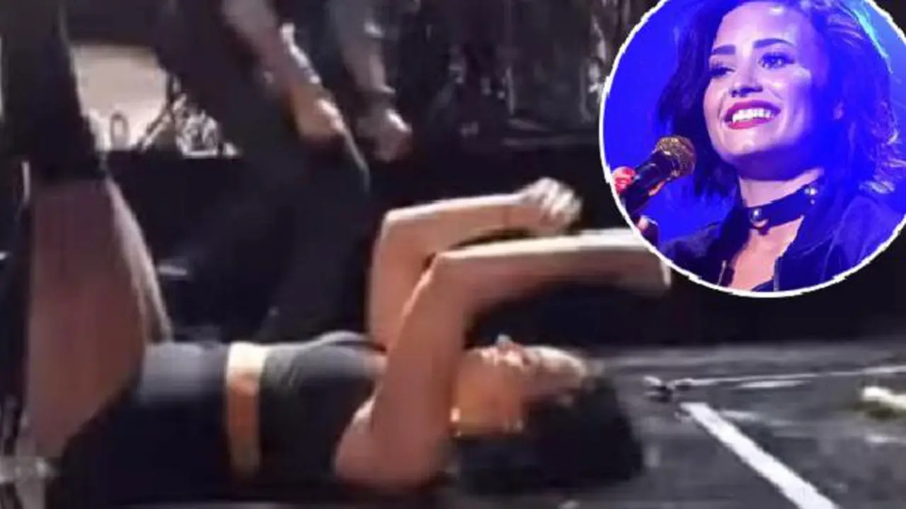 Demi Lovato Alami Luka Serius Karena Terjatuh Saat Konser 