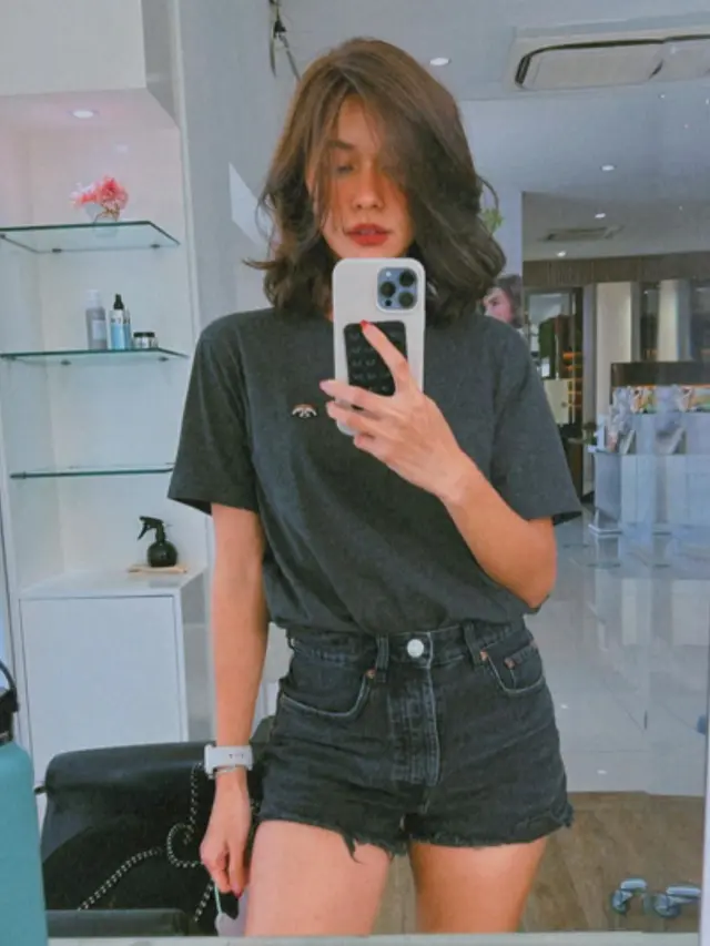 8 Potret Terbaru Nana Mirdad dengan Rambut Pendek, Makin Awet Muda