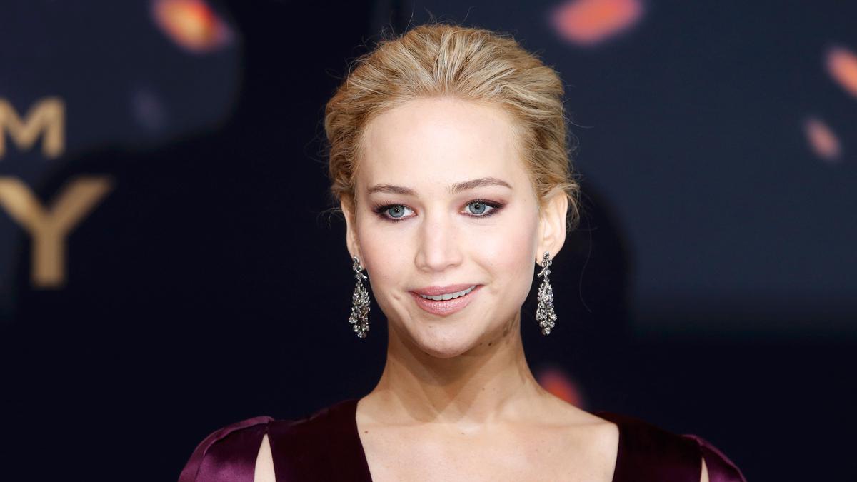 Jennifer Lawrence Sandingkan Kim Kardashian dengan Kate Middleton