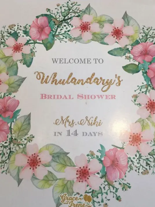 Acara Bridal Shower ini terlihat sederhana. Dengan hiasan bunga berwarna pink membuat acara Bridal Shower ini tampak manis dan elegan. (Foto: instagram.com/whulandary)