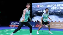 Muhammad Rian Ardianto/Rahmat Hidayat berhasil mengalahkan Aaron Chia/Soh Wooi Yik dari Malaysia dua gim langsung 21-17, 21-13 pada 32 Besar Denmark Open, Rabu (15/10/2025). (Dok. PBSI)