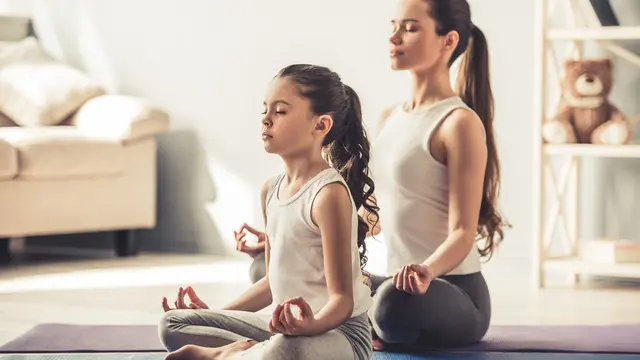 Meditasi, Cara Sehat agar Remaja Bebas Stres (VGStockstudio/Shutterstock)