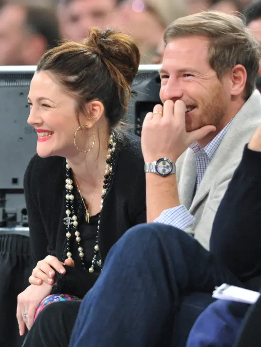 Dikabarkan pula jika kini mereka memutuskan untuk berpisah. Will Kopelman adalah suami ketiga Drew Barrymore dan dia memang terkenal memiliki pernikahan singkat dengan dua suami sebelumnya. (Bintang/EPA)