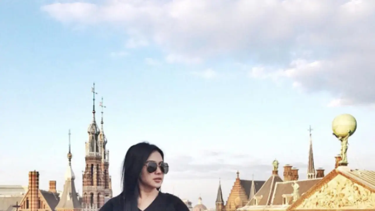 Berbagai Macam Gaya Rambut Syahrini yang Terlihat Elegan