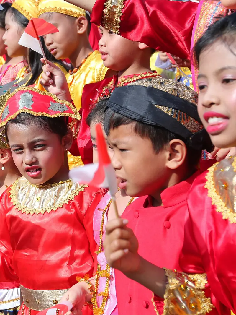 20160821-Anak-Anak Ini Nyanyikan Lagu Indonesia Raya di HI-Jakarta