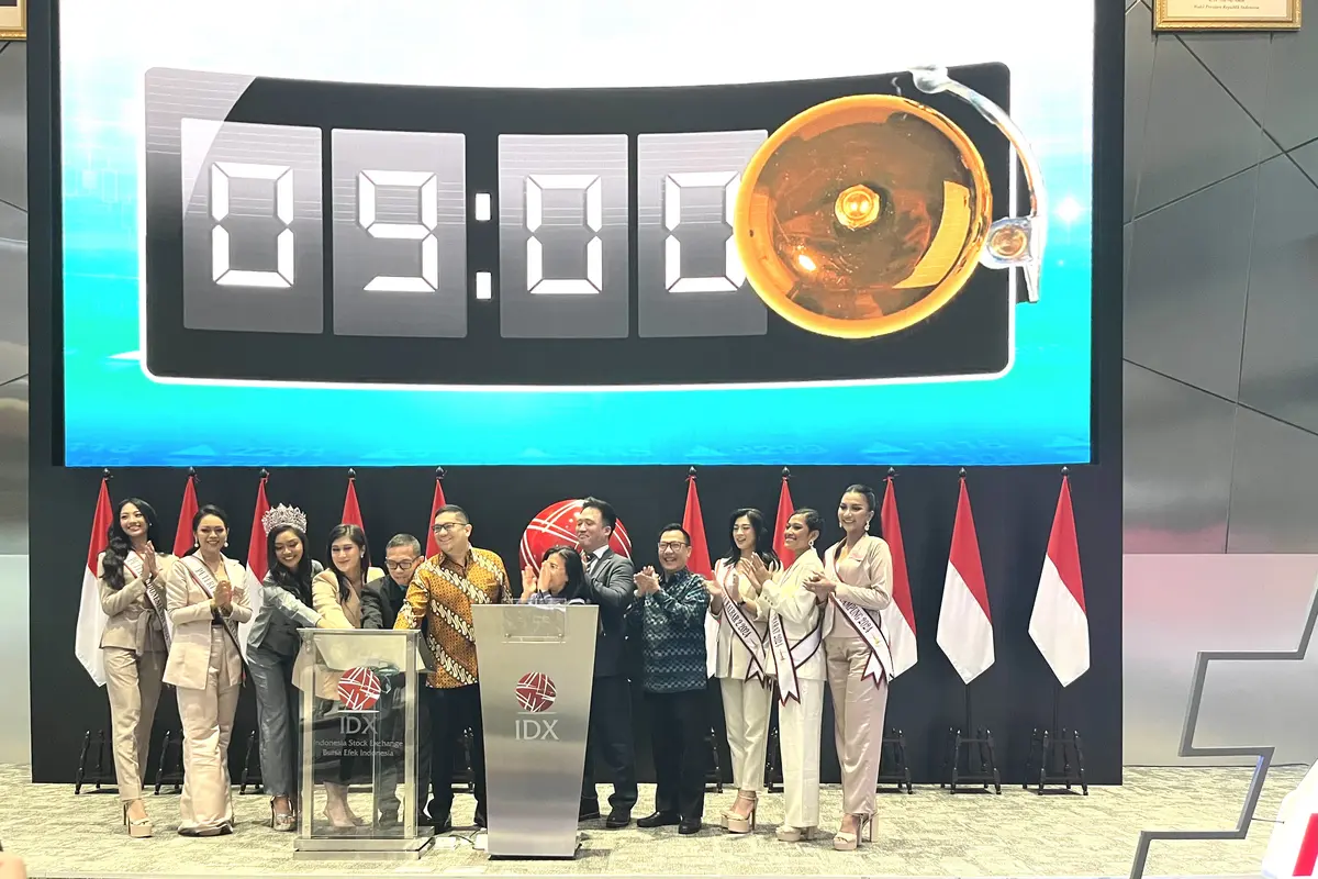 Sebanyak 45 Finalis Puteri Indonesia berkunjung ke workshop investasi pasar modal di Bursa Efek Indonesia (BEI), Senin (26/2/2024). (Pipit/Liputan6.com)