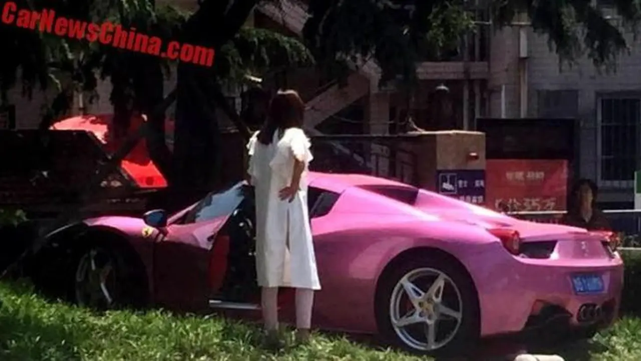 Kecelakan Ferrari 458 Spider