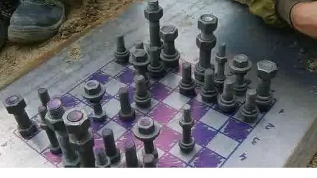 Potret Papan Catur Ini Nyeleneh Abis, Bikin Bingung Namun Kreatif