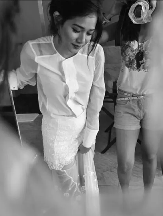 Tak heran jika Wishnutama luluh pada Gista Putri. Pasalnya, wanita berusia 28 tahun ini memiliki kecantikan alami. (via instagram/@gistaputri)